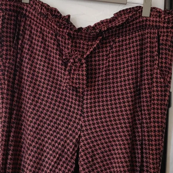 ⛄️HP🌞Torrid Slim Taper Studio Luxe Ponte High-Rise Tie-Front Pants, Size 2xl - Picture 8 of 11